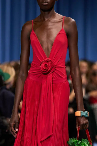 Look 34
